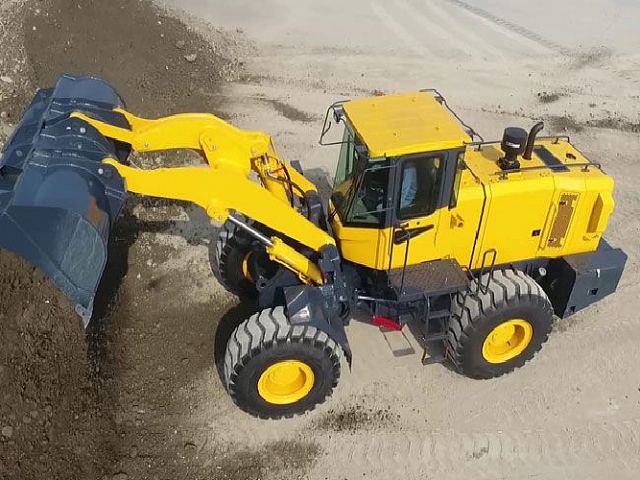 Колесный погрузчик 957H